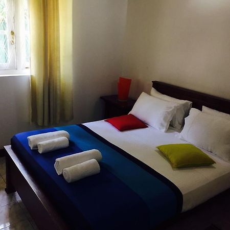 Villa Begonia Katugastota ภายนอก รูปภาพ