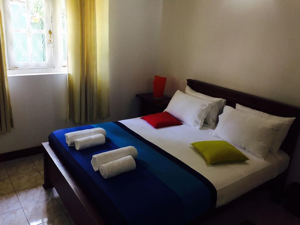 Villa Begonia Katugastota ภายนอก รูปภาพ
